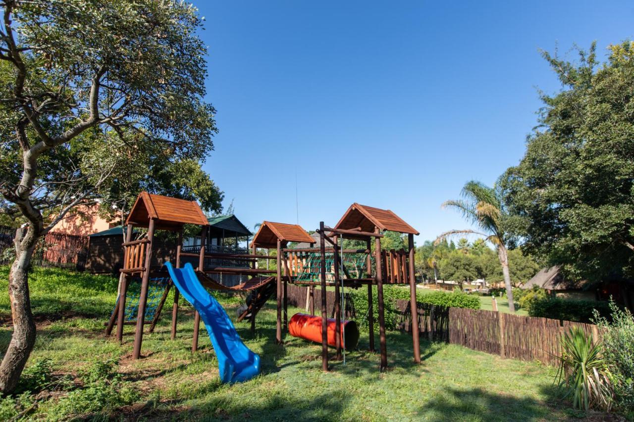 Pecan Bush Lodge Magaliesburg Exterior photo